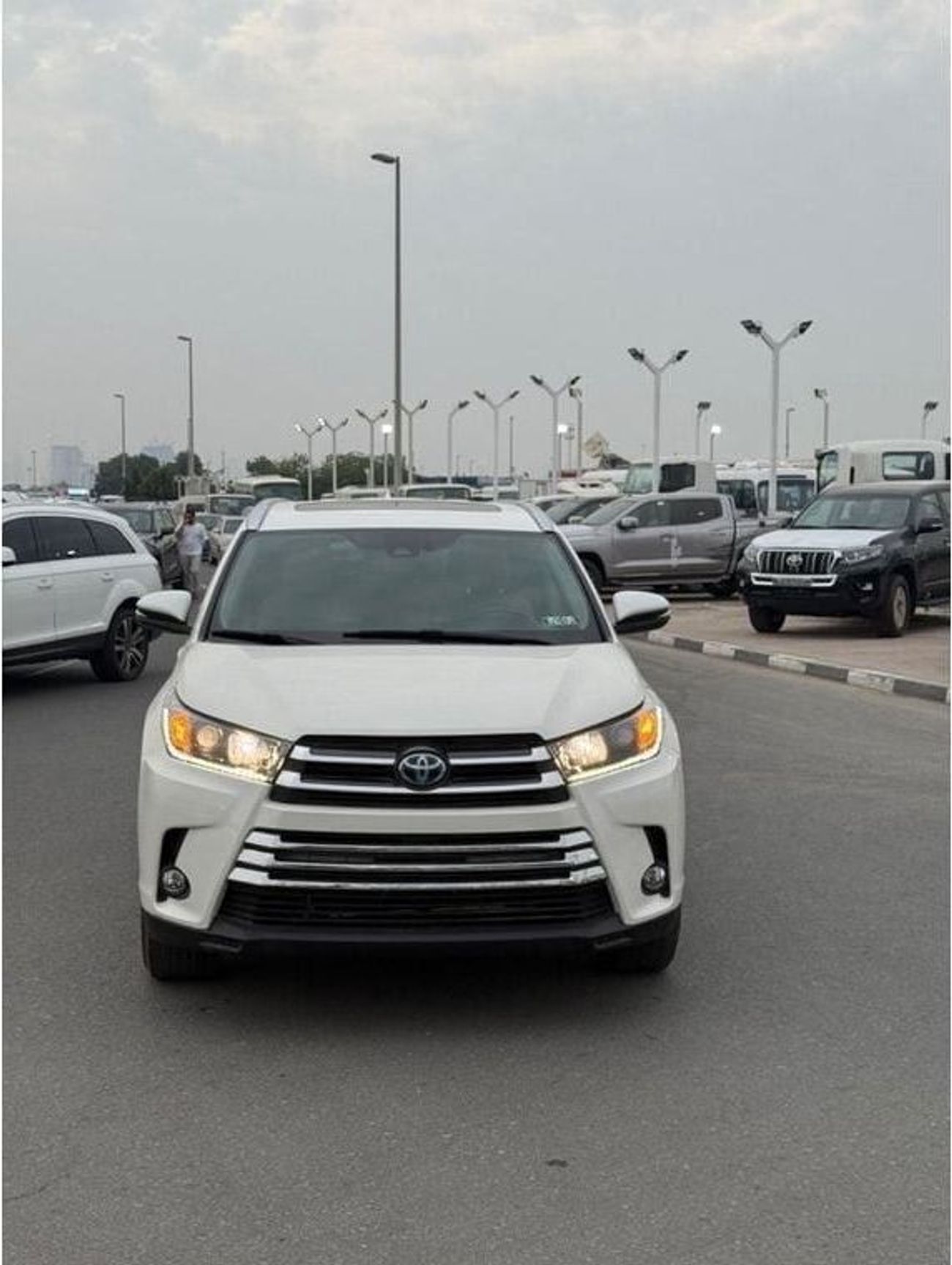 Toyota Highlander 2017 LIMITED HYBRID V6 USA IMPORTED