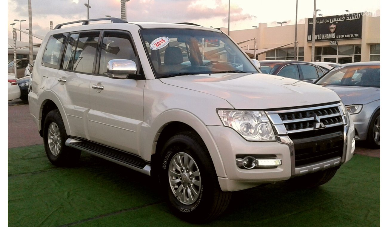 Mitsubishi Pajero 2015   NO PIANT NO ACCIDENT GCC PERFECT GLS V6 NUMBER 2