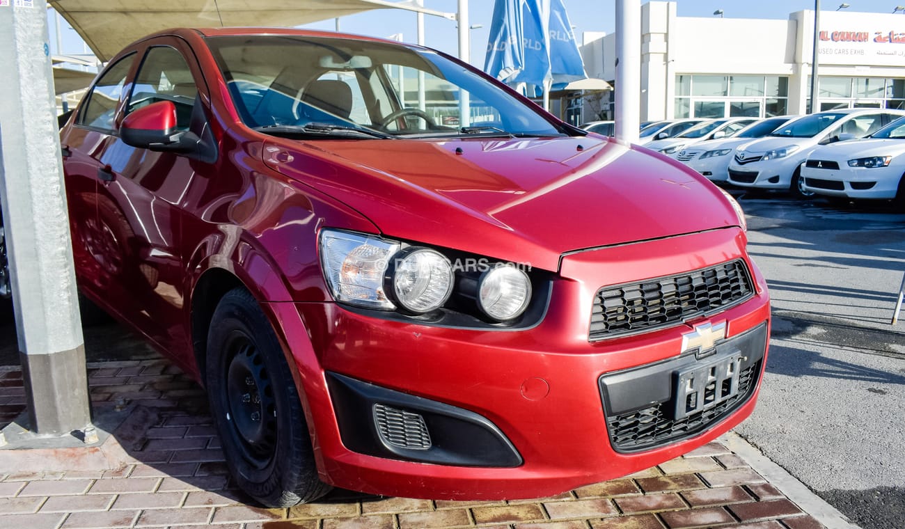 Used Chevrolet Sonic 2015 for sale in Dubai 218654