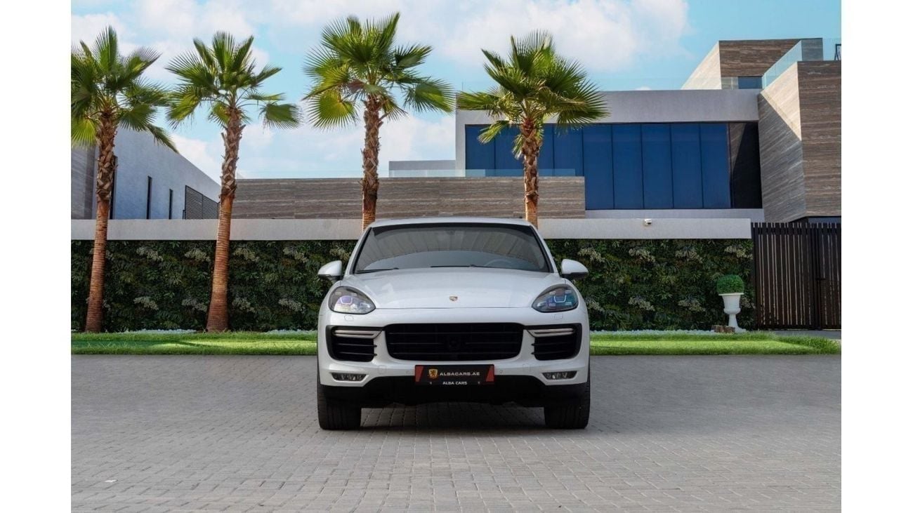 Porsche Cayenne Turbo | 4,082 P.M (3 Years)⁣ | 0% Downpayment | Agency Service History