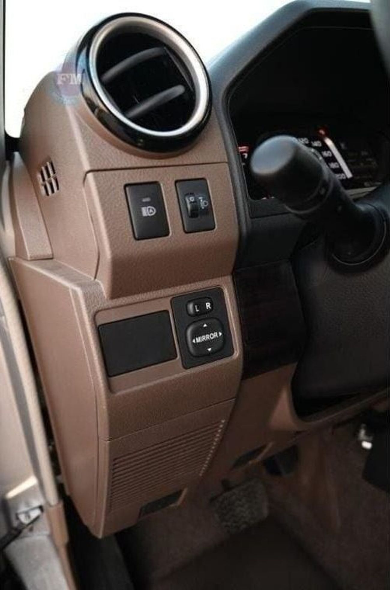 تويوتا لاند كروزر 70 76 SDLX 4.0L Petrol 4WD Automatic