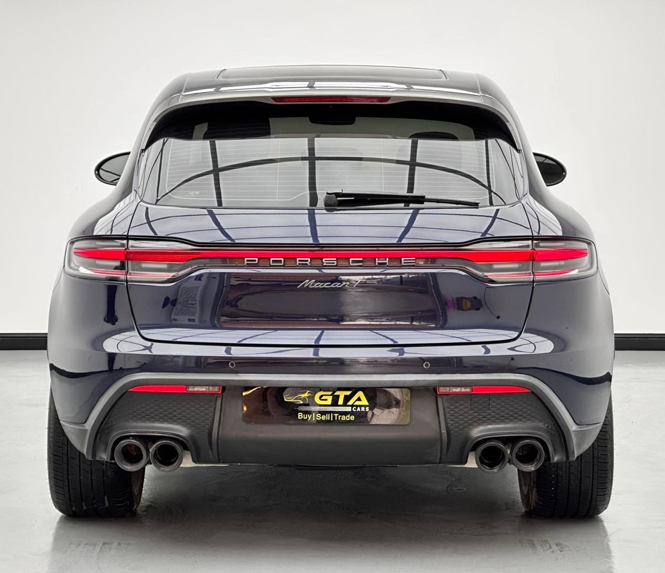 Porsche Macan T 2.0L (260 HP) 2022 Porsche Macan T, 1 Year Unlimited Km Warranty, Porsche Full Service History, GC