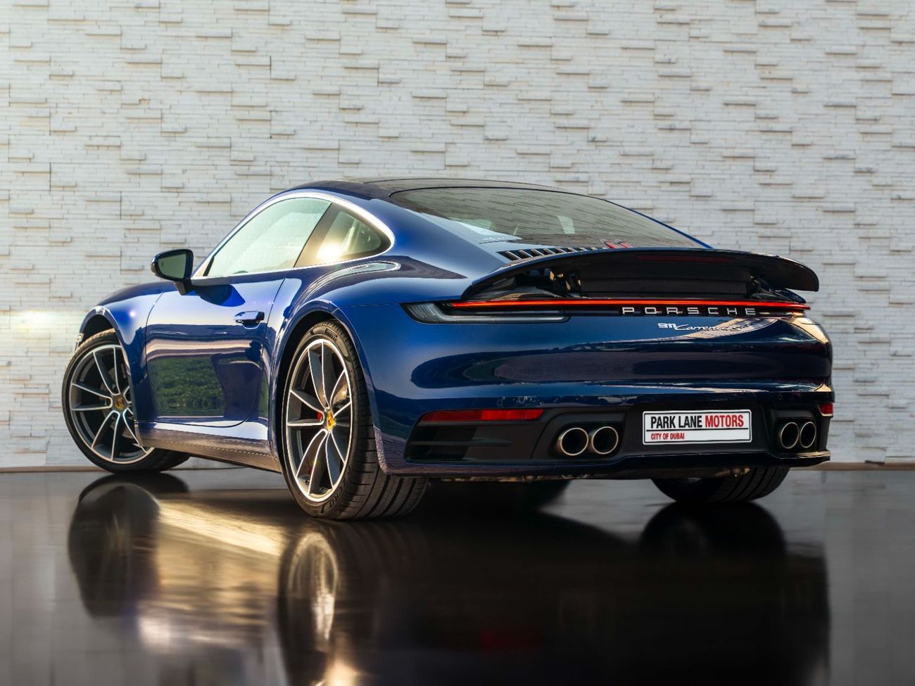 بورش 911 Carrera 4S 3.0L (444 HP) Coupe