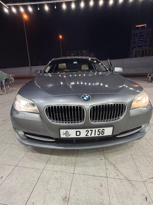 بي أم دبليو 520i