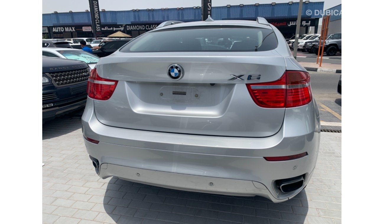 بي أم دبليو X6 V8