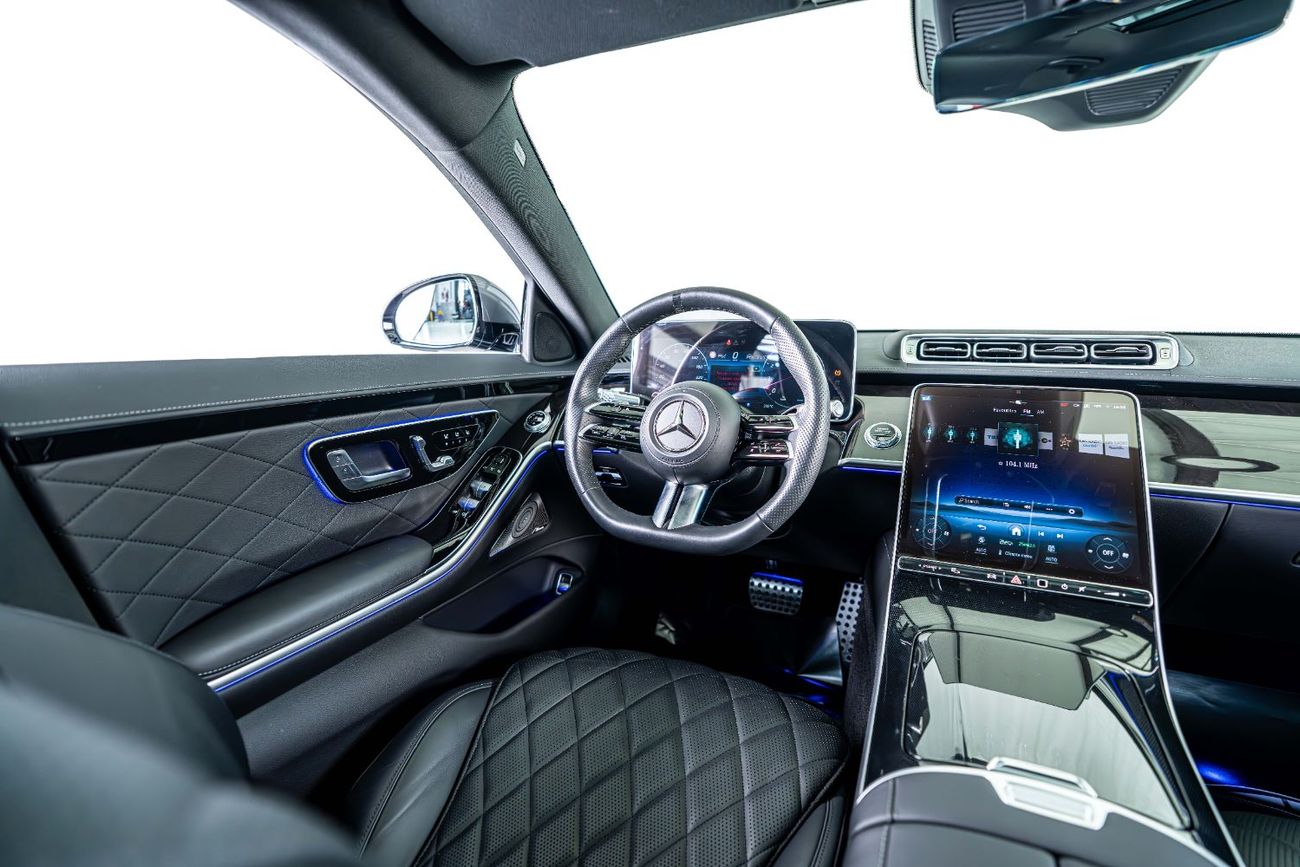 Mercedes-Benz S 550  S500 L 4 Matic-Low Mileage-Full Options-Premium Metallic Exclusive Paint