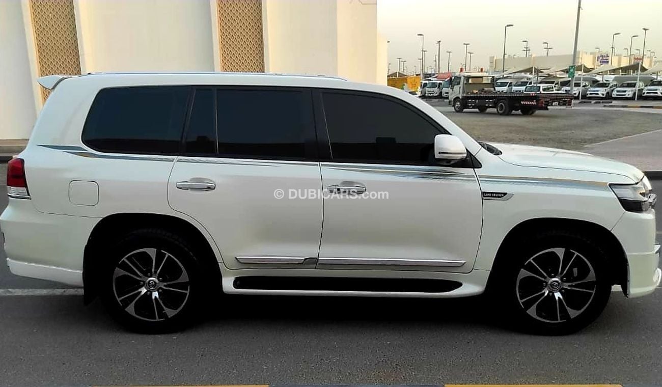 Toyota Land Cruiser V8 GX.R full options upgrade 2021