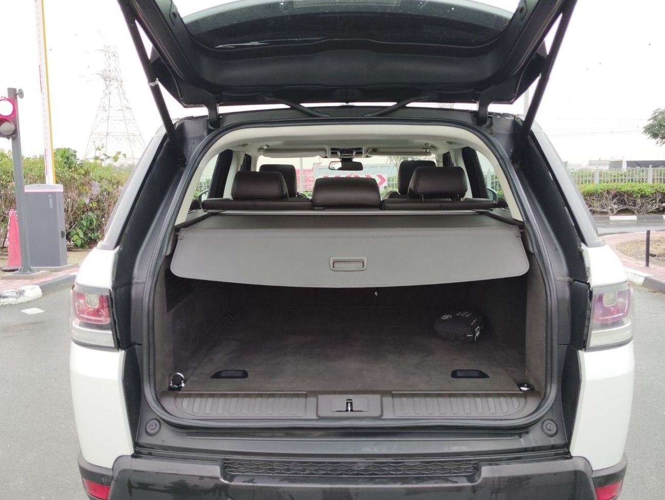 لاند روفر رينج روفر سبورت HSE 3.0L (340 HP)