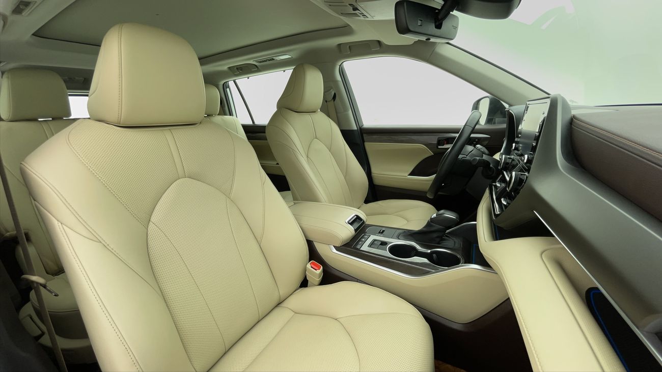 تويوتا هايلاندر VXR 2.5 | بدون دفعة مقدمة | اختبار قيادة مجاني للمنزل