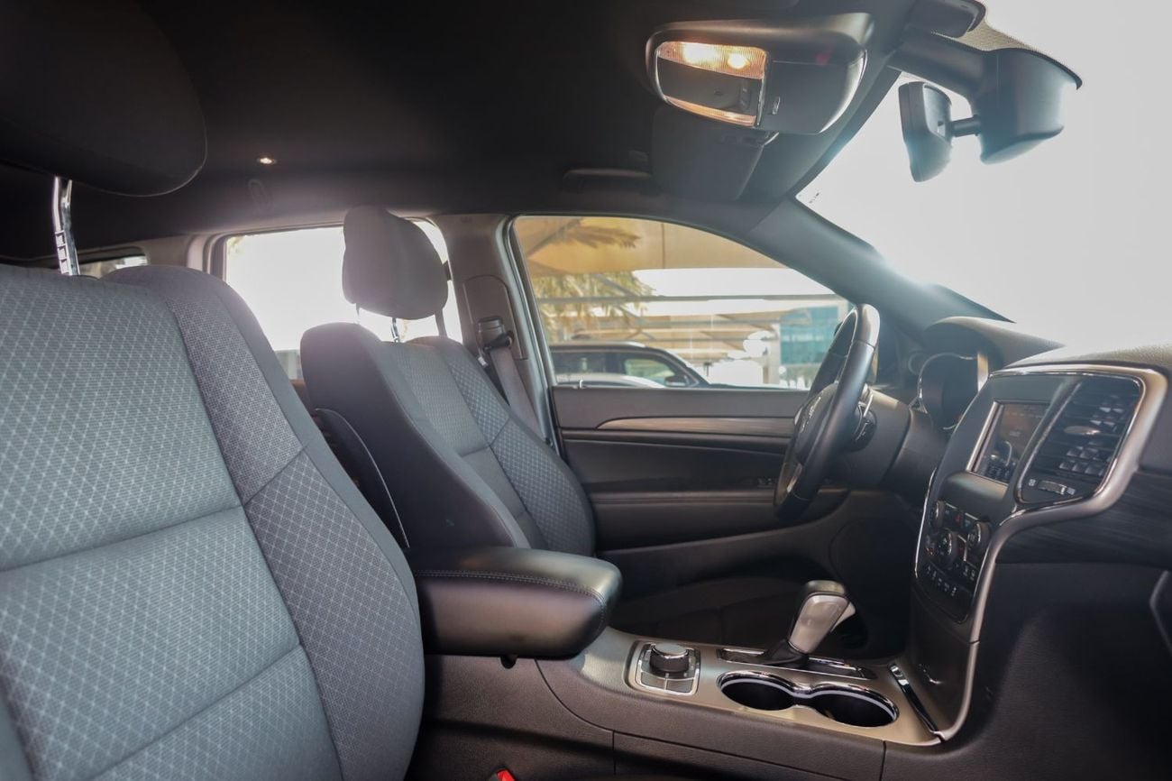 Jeep Grand Cherokee Laredo