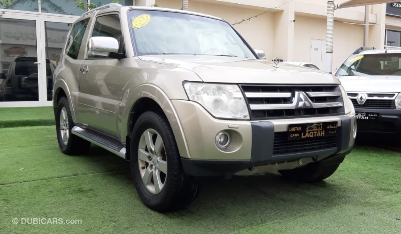 Mitsubishi Pajero GCC number one car - Alloy wheels - Excellent condition