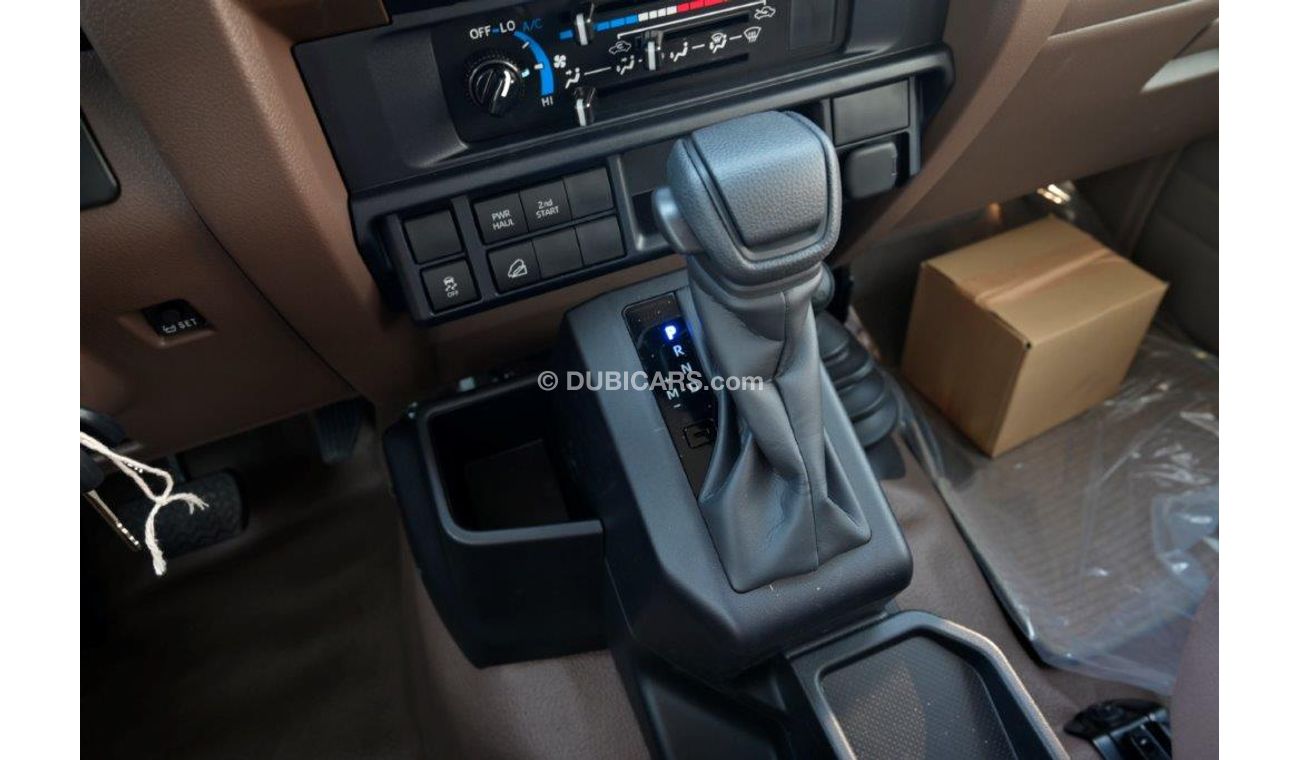 Toyota Land Cruiser Pick Up 79 Double Cabin 2.8L Turbo Diesel 4WD Automatic