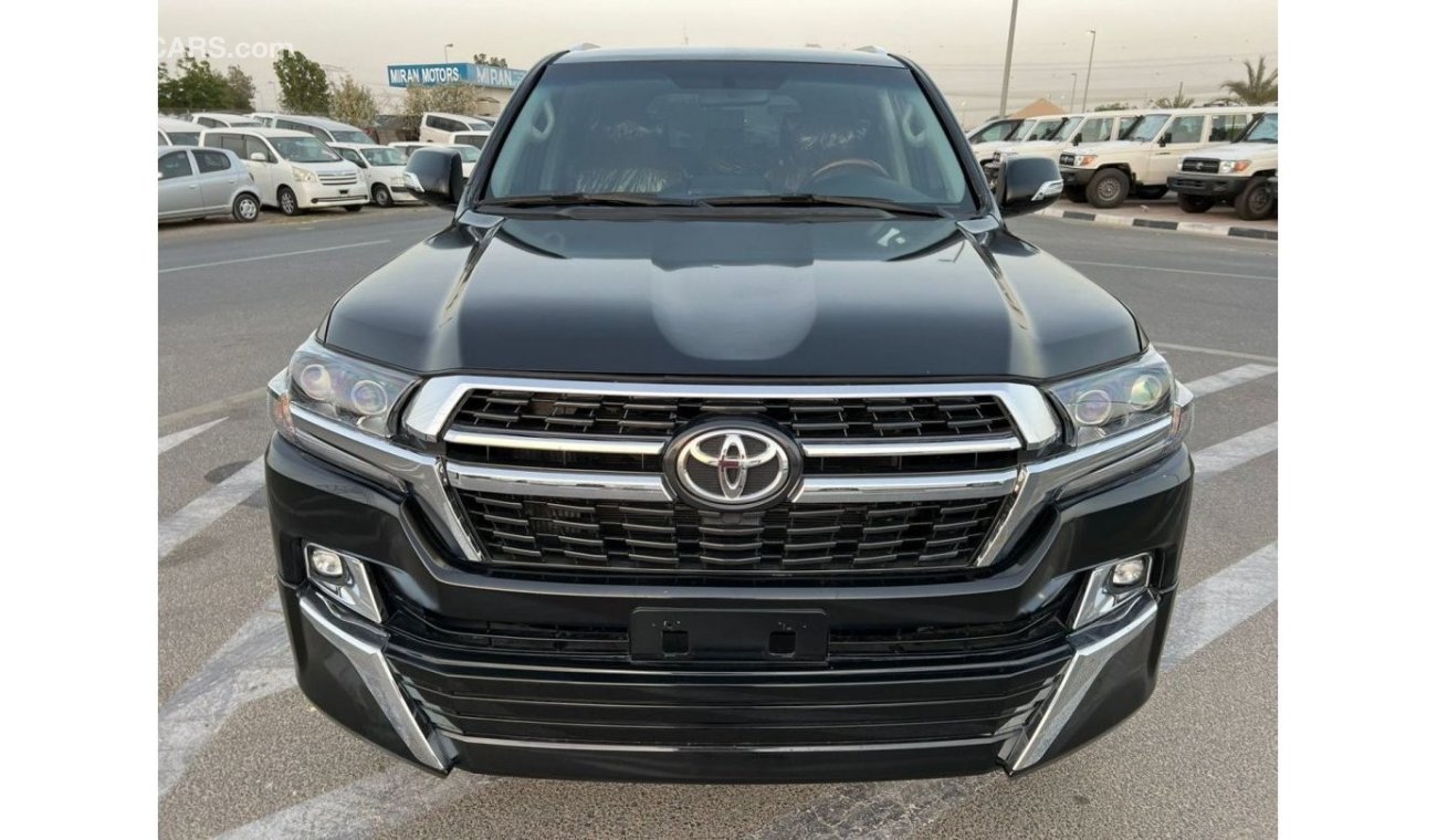 Toyota Land Cruiser 2017 TOYOTA LANDCRUISER V6