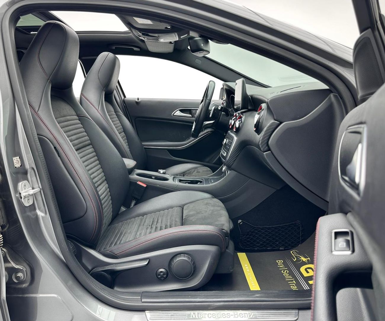 مرسيدس بنز A 250 2018 Mercedes-Benz A 250, 1 Year Unlimited KM Warranty, Full Service History, GCC