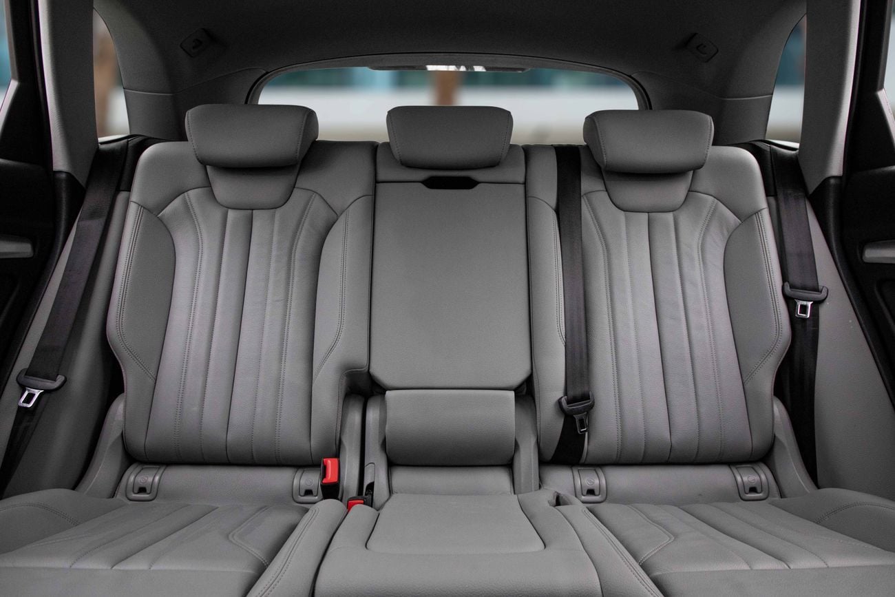 Audi Q5 Q5 45TFSI S LINE | 2,096 P.M | 0% Downpayment | Audi Service History!