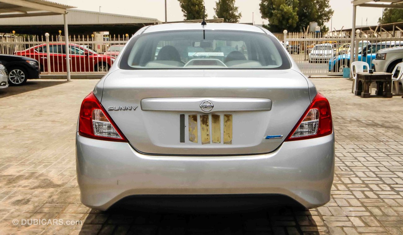 Nissan Sunny - Beautiful Clean Car - GCC Specs - Service History - Price is negotiable