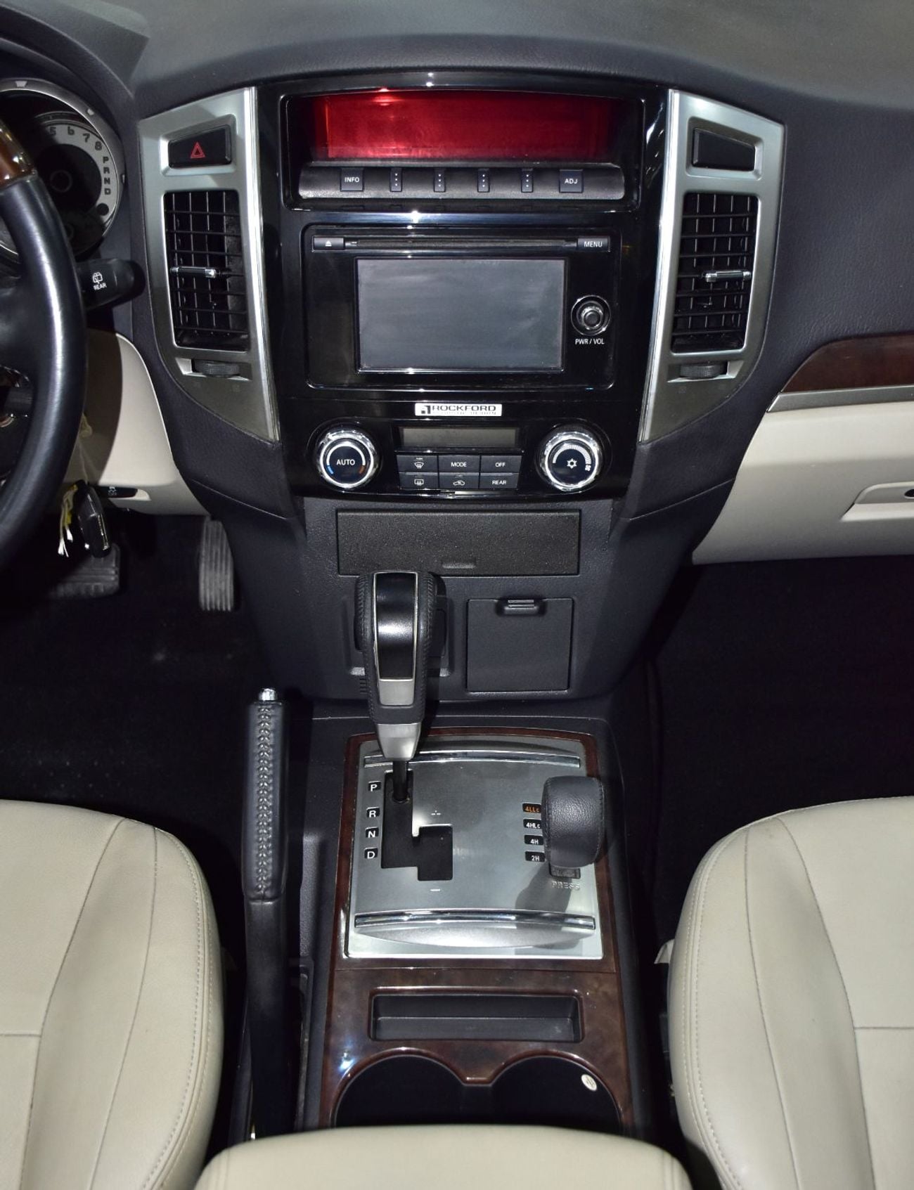 Mitsubishi Pajero GLS H/L ROCKFORD PLATINUM EXCELLENT DEAL for our Mitsubishi Pajero GLS ( 2020 Model ) in Black Color GCC Specs