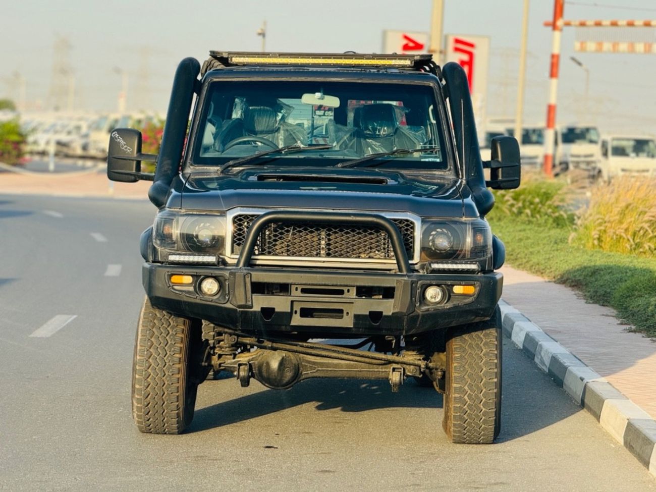 تويوتا لاند كروزر 70 Toyota Land Cruiser hardtop 5 door