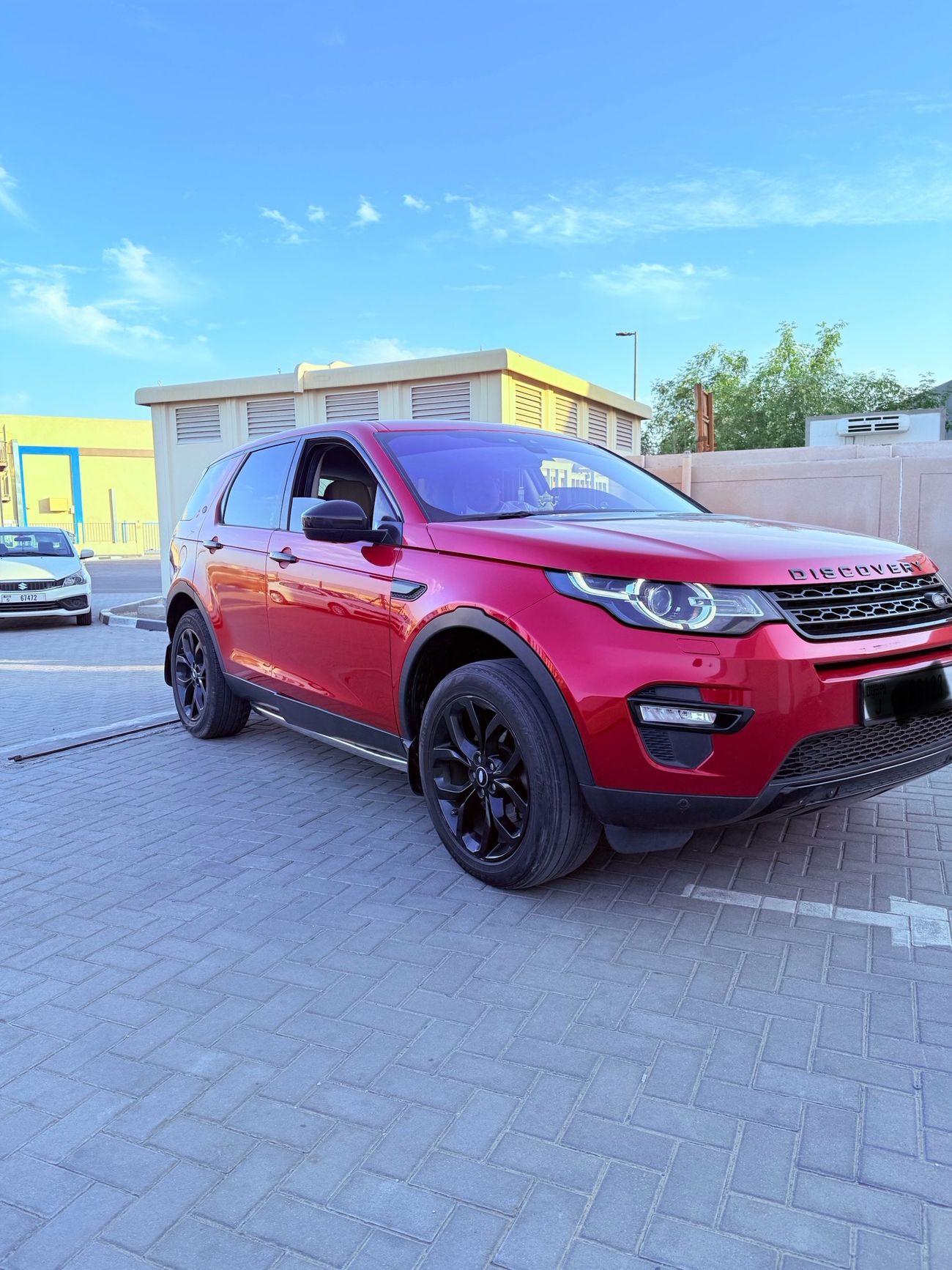 لاند روفر دسكفري سبورت Si4 HSE 2.0L (5 Seater)