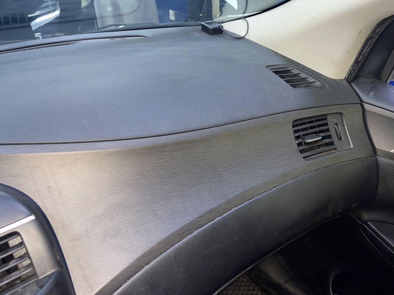 Nissan Tiida Tiida Japan hatchback