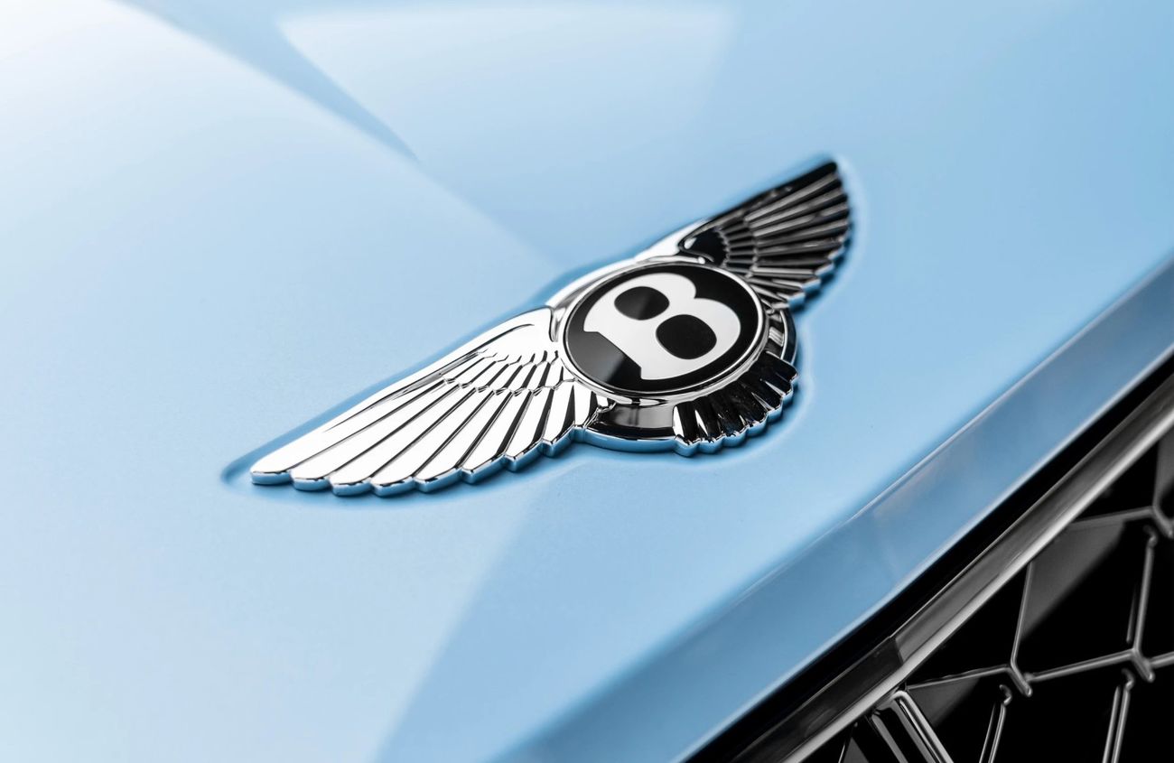 بنتلي كونتيننتال 4.0L V8 Twin-Turbocharged Engine + eMotors