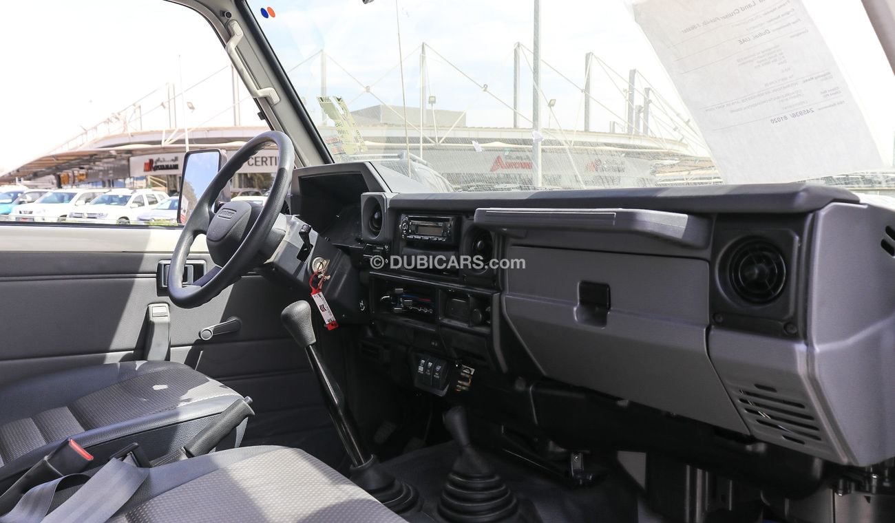 تويوتا لاند كروزر بيك آب