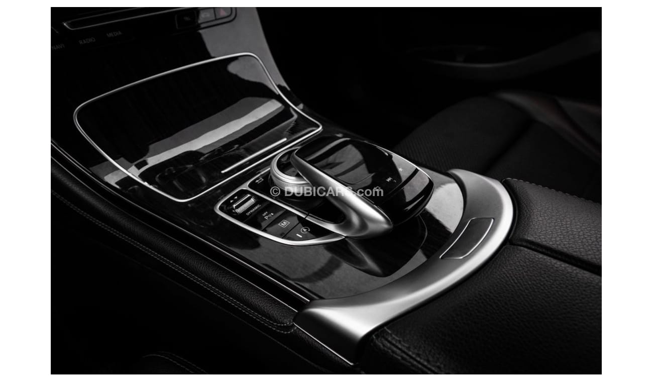 Mercedes-Benz GLC 250 250 | 2,644 P.M  | 0% Downpayment | Low Mileage!