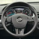 Volkswagen Touareg 2016 Volkswagen Touareg, Service History, Excellent Condition, GCC
