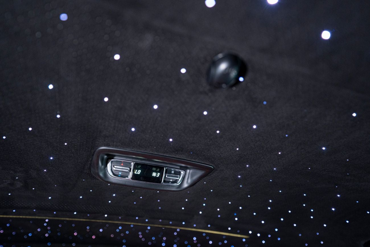 Mercedes-Benz V 250 2023 VIP MERCEDES GCC V250 - 2 Years Warranty by VLINE Design Factory DUBAI (5479)