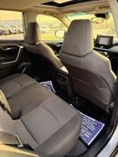 Toyota RAV4 XLE 2.5 L Sunroof, push start Full option