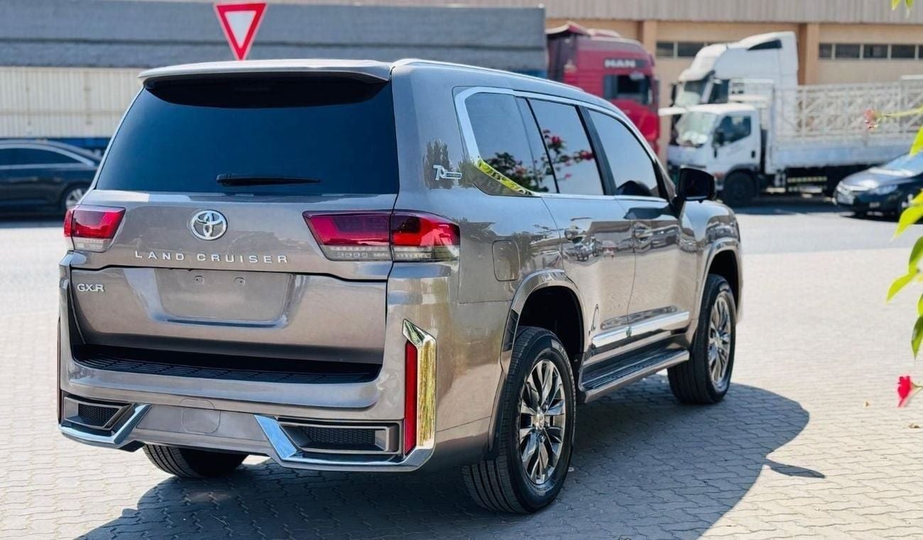 تويوتا لاند كروزر PREMIUM SAHARA BODY KIT INSTALLED | 4.5L DIESEL ENGINE | RHD