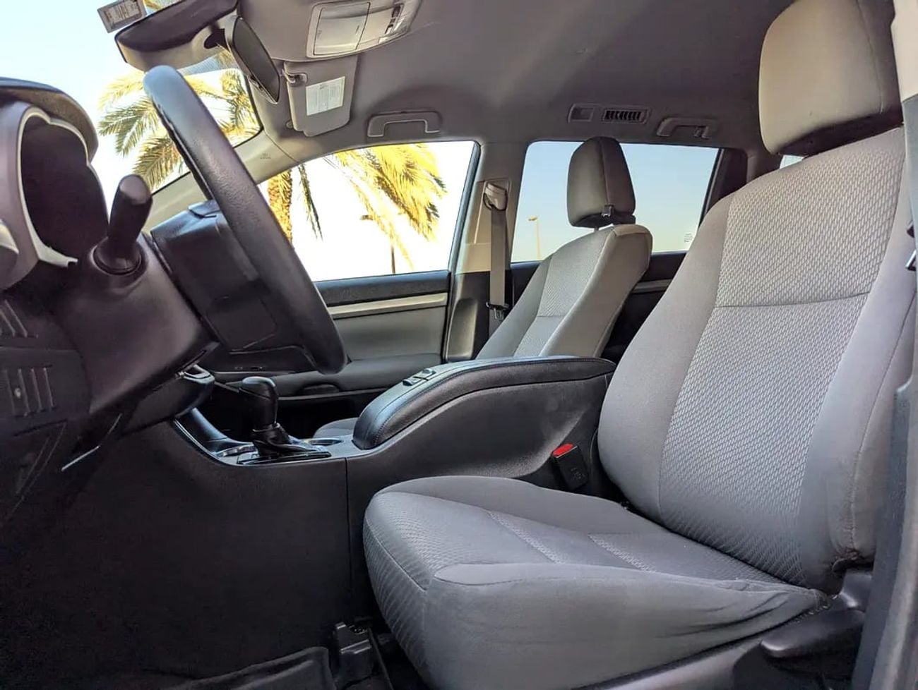 تويوتا هايلاندر Le Plus 3.5L V6- Rear Camera - 7 Seater