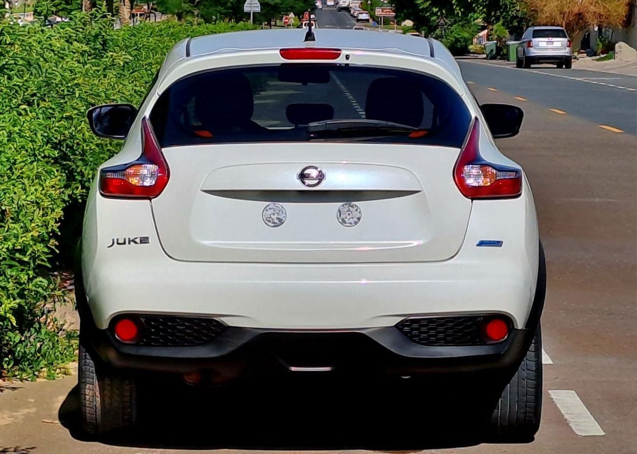 Nissan Juke SV 1.6L 794-MONTHLY FOR 2 YEARS LOAN | GCC SPECS | LCD | CAMERA | GPS | ACCIDENT FREE