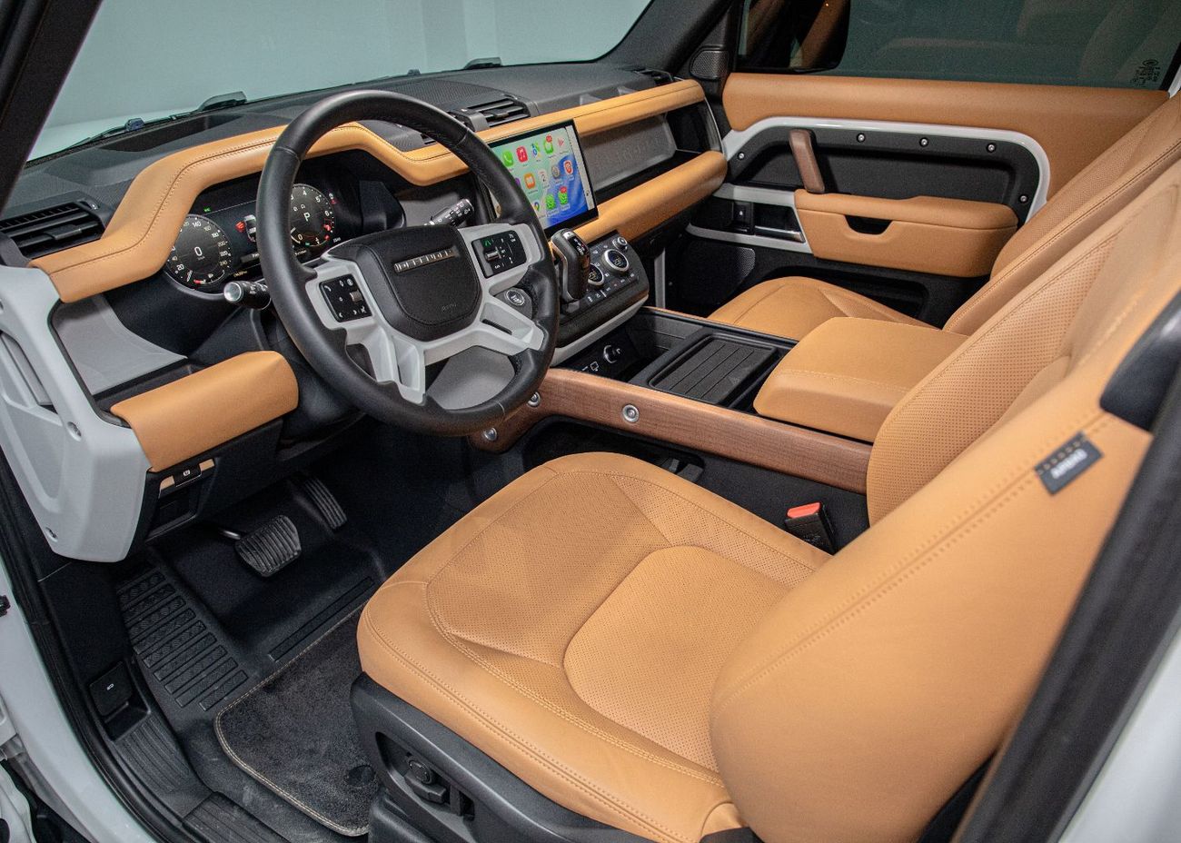 Land Rover Defender P400 90 HSE 3.0L (6 Seater)