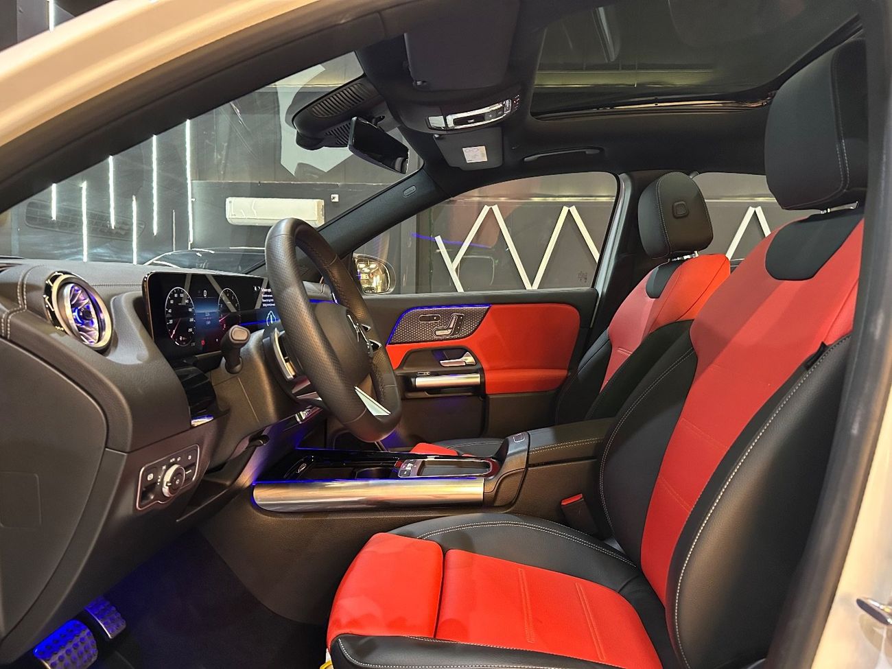 Mercedes-Benz GLA 200 Premium 1.4L MERCEDES-BENZ GLA200 | 2025 | GCC | UNDER WARRANTY & SERVICES (GARGASH)