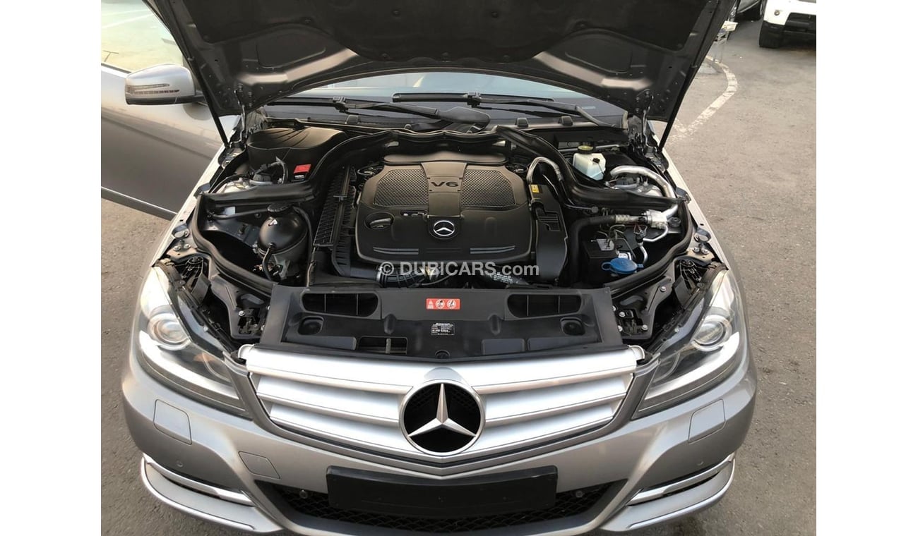 Mercedes-Benz C 350 Mercedes benz C350 model 2012 GCC car prefect condition full option low mileage