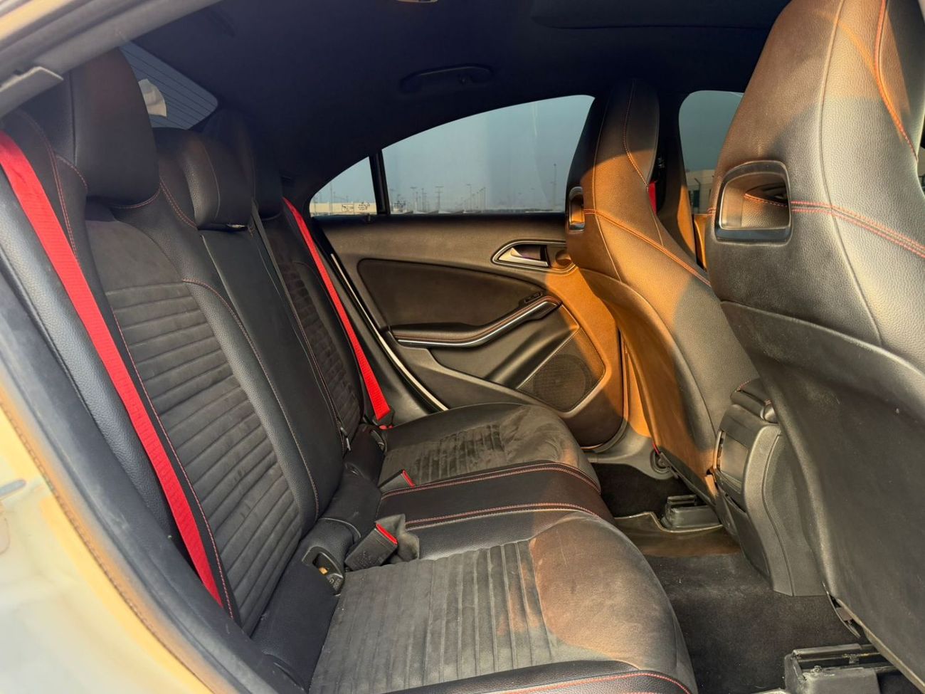 مرسيدس بنز CLA 250 Premium 2.0L