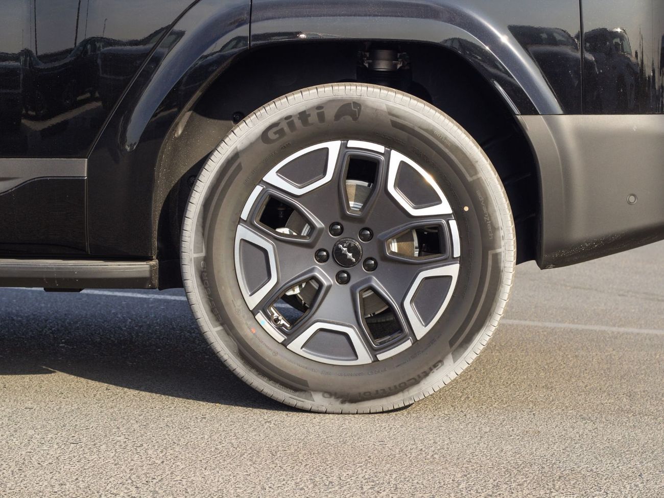 BYD Leopard Titanium 7 EXPORT PRICE - BYD Leopard Titanium 7 135KM DM-i 2WD PRO EDITION