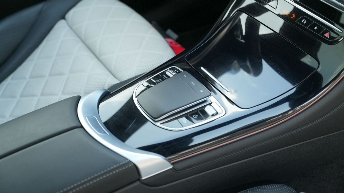 Mercedes-Benz EQC 400 GCC WARRANTY AND SERVICE PACKAGE