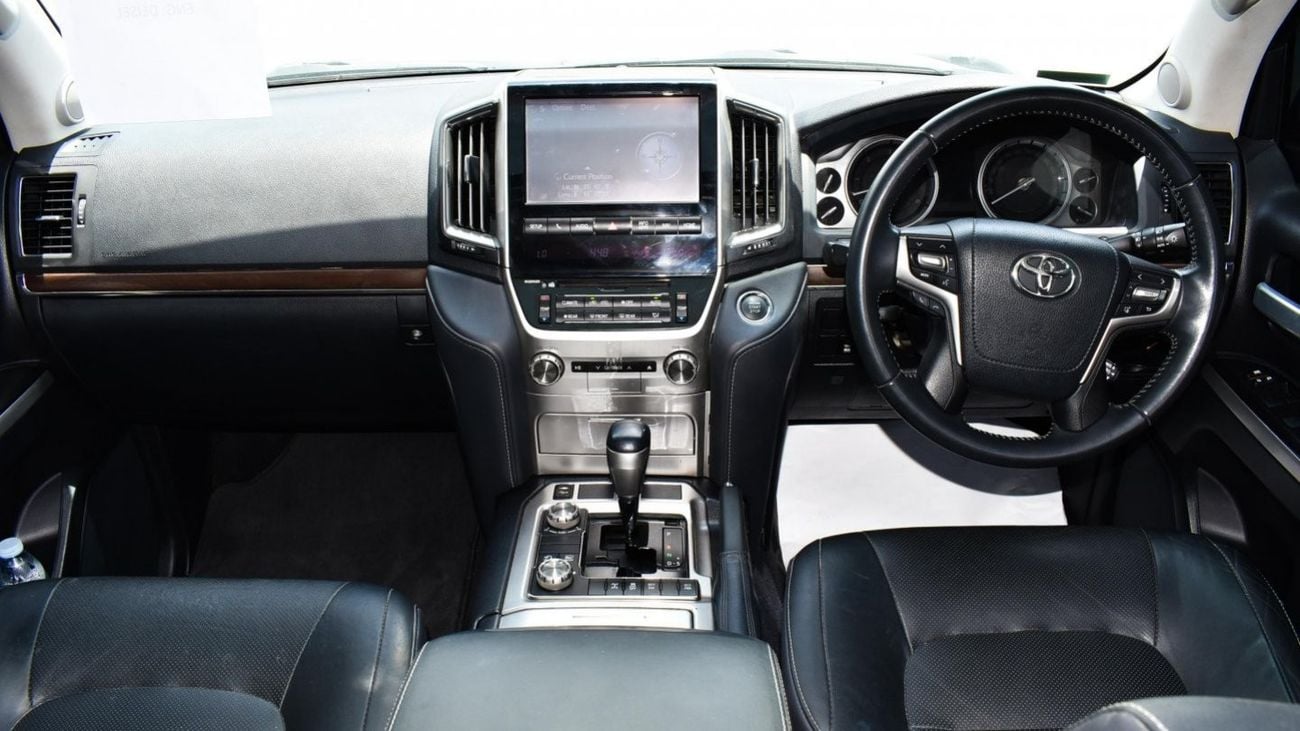 Toyota Land Cruiser V8 Diesel Right Hand