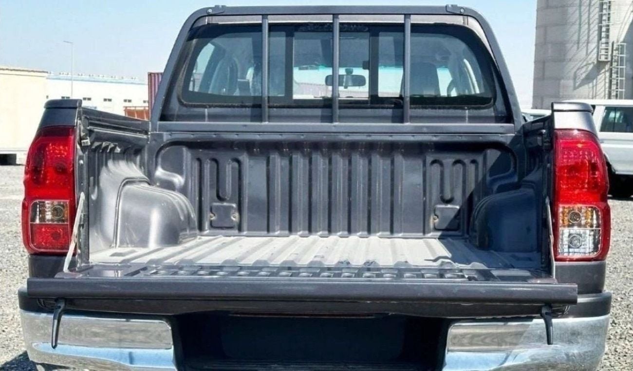 Toyota Hilux Toyota Hilux 2.4L basic option V4 2025