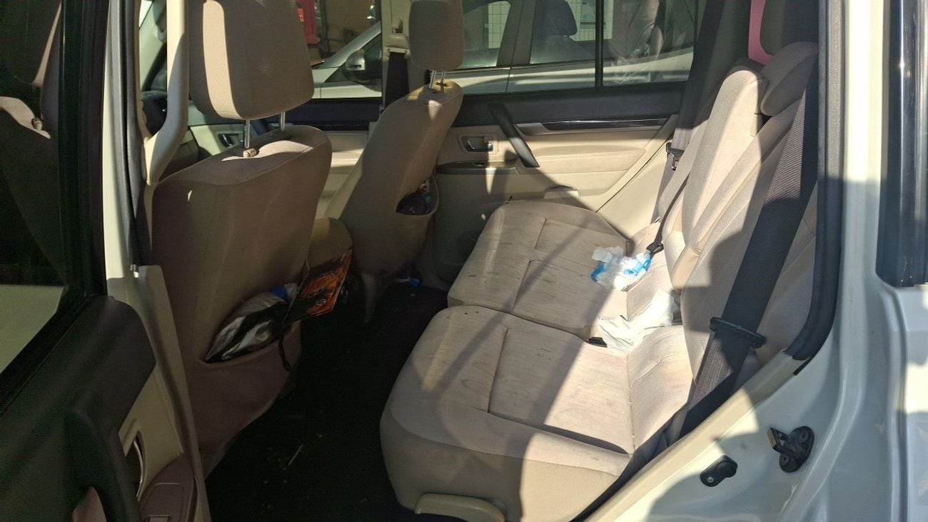 ميتسوبيشي باجيرو GLS MIDLINE 3 | بدون دفعة مقدمة | اختبار القيادة في المنزل