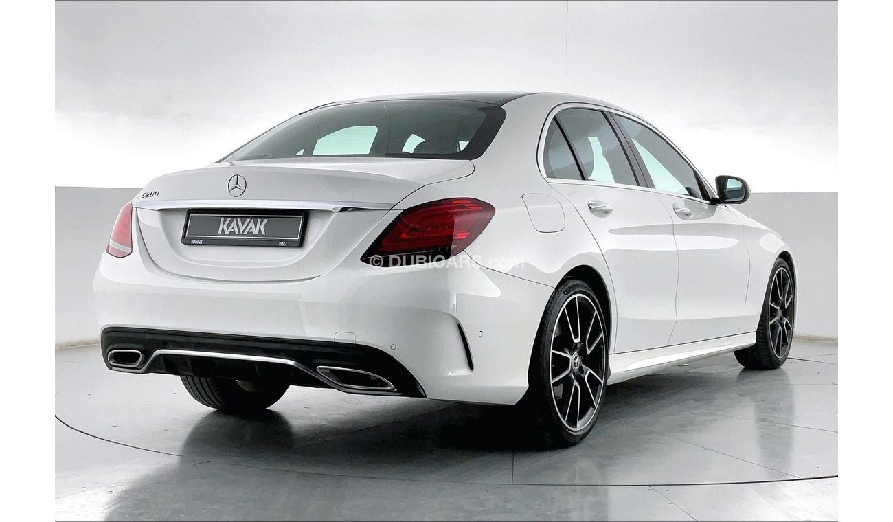 Mercedes-Benz C 200 Premium (AMG Line)