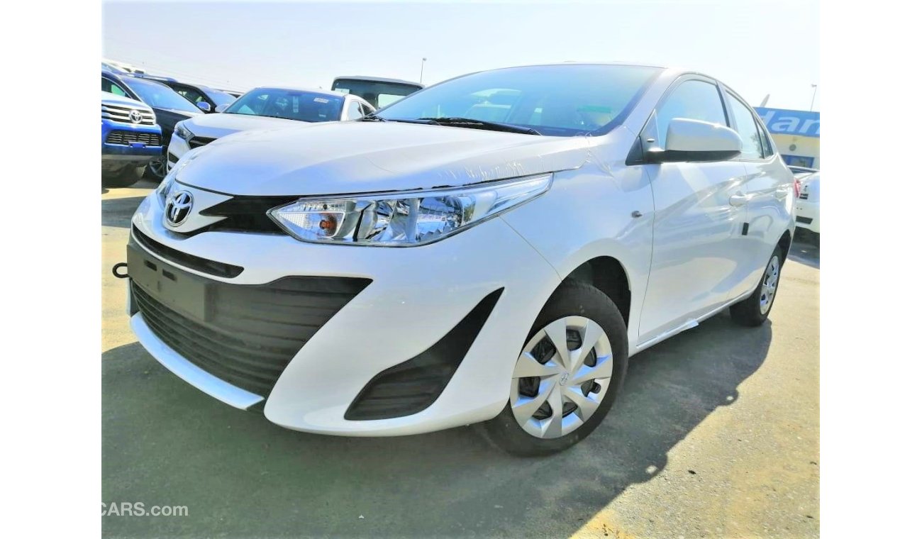 Toyota Yaris 1.3 // sedan