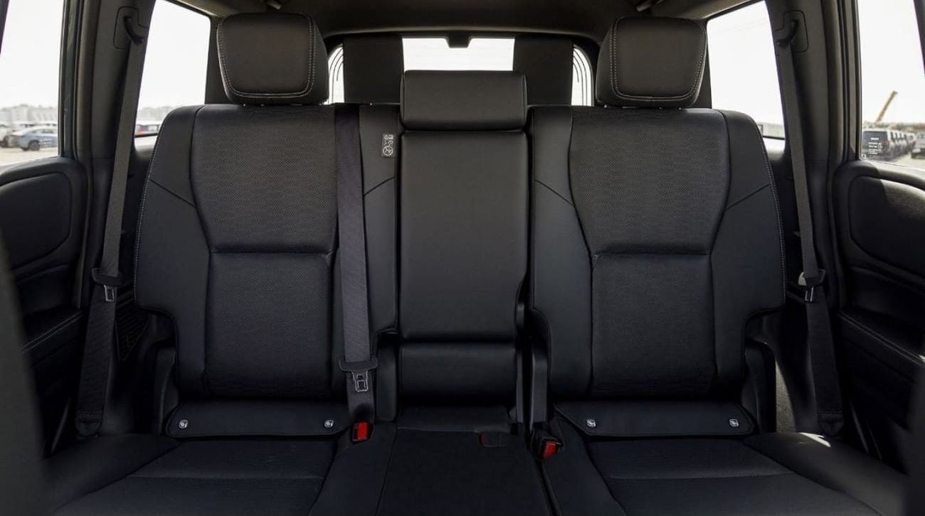 Toyota Prado (LHD) TOYOTA PRADO 250 WX+ LUXURY 2.8D AT MY2025 - black