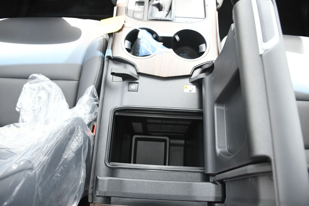 Toyota Land Cruiser GXR 3.5L Twin turbo GCC