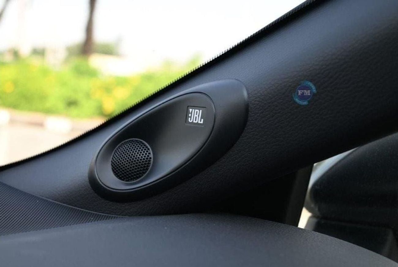 Toyota Camry Hybrid Lumiere 2.5L Petrol 5 Seater Automatic