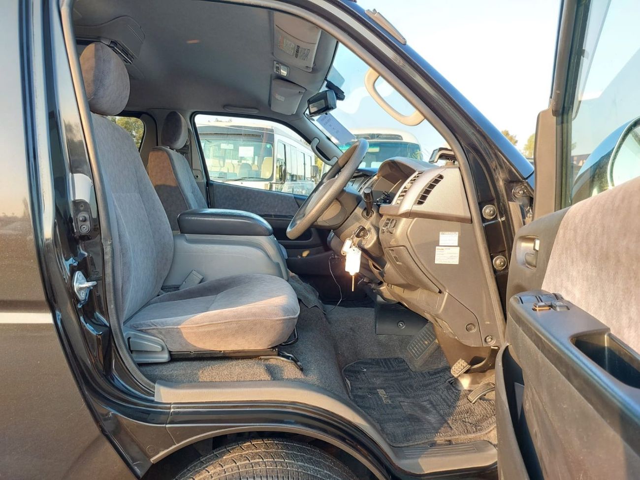 Toyota Hiace TOYOTA HIACE WAGON VAN RHD 2008 MODEL 2.7 L PETROL AUTOMATIC(PM07307)