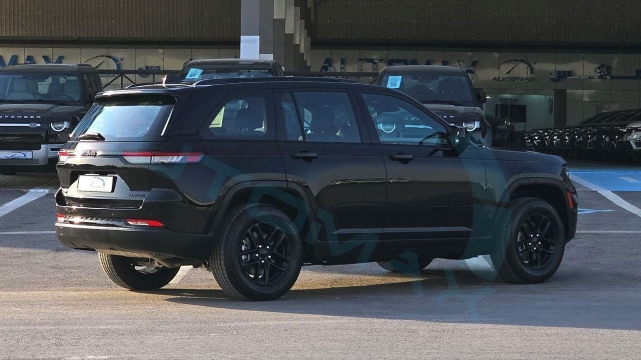 Jeep Grand Cherokee LAREDO 2024 4WD GCC With 4 Years Or 100,000 Km Warranty @Official Dealer