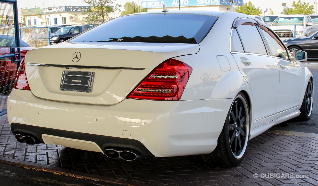 مرسيدس بنز S 500 With S65 body kit